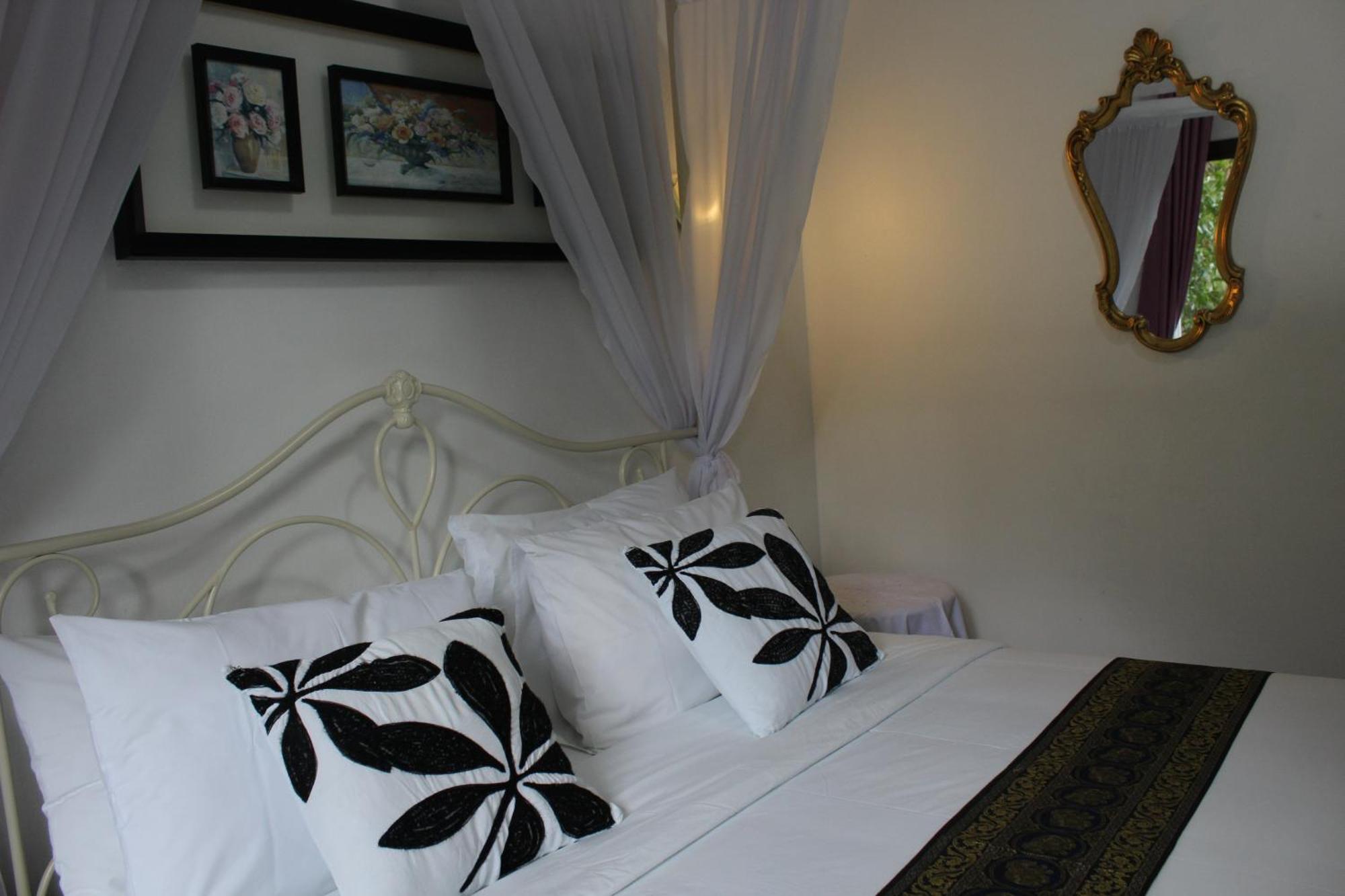 White Elephant Resort Сурин Экстерьер фото