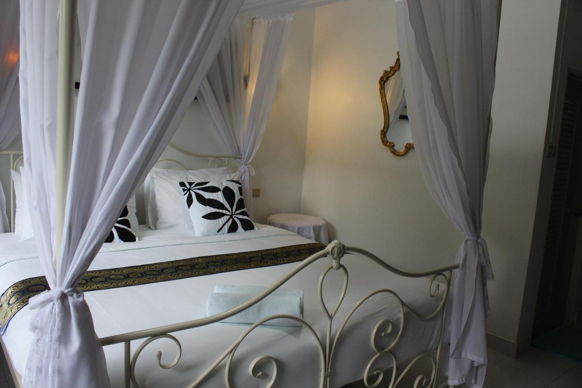 White Elephant Resort Сурин Экстерьер фото
