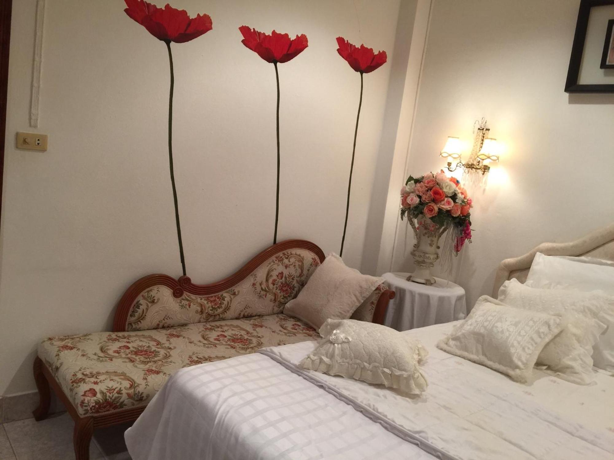 White Elephant Resort Сурин Номер фото